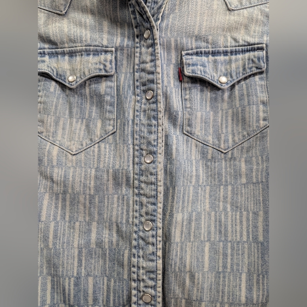 Levi's Western Denim Pearl Snap Long Sleeve Shirt, Size Small - Picture 3 of 12